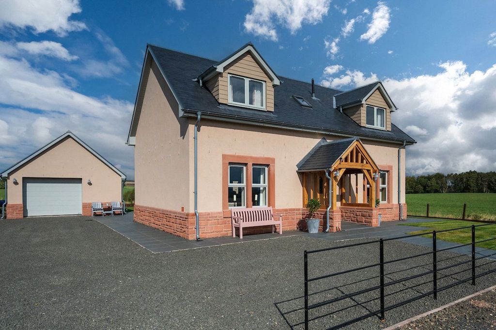 Property photo 3 of 82 Front External