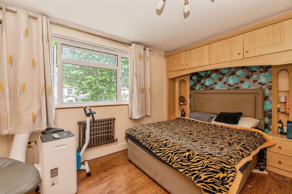 Property photo 2 of 14 Pbox-Img.Jpg