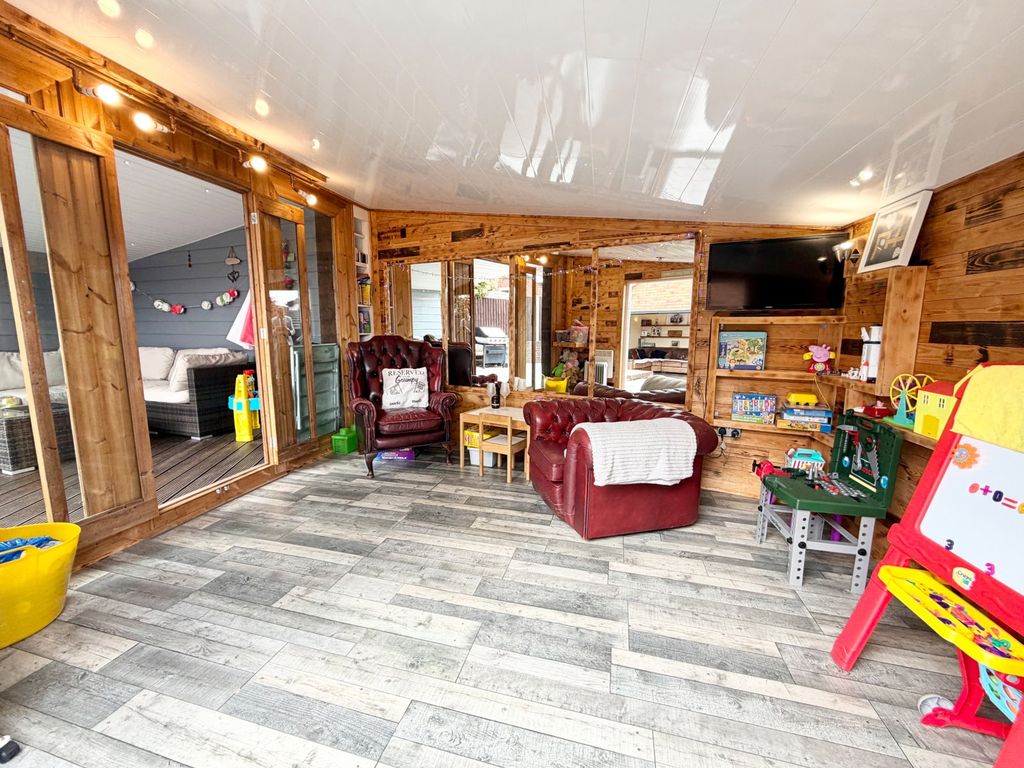 Additional image 21 of 4 bed bungalow for saleNuthatch Drive, Brierley Hill DY5