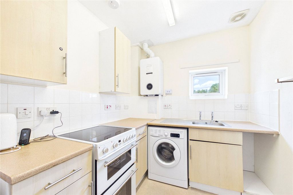 Property photo 2 of 7 Picture No. 05