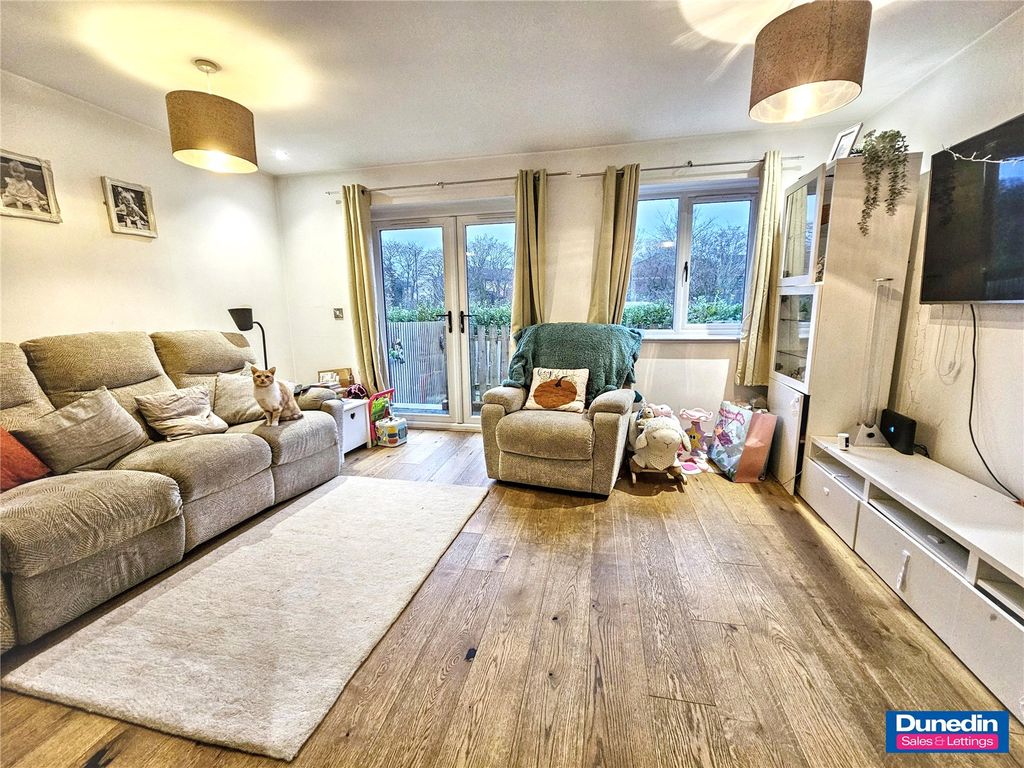 Property photo 3 of 20 Picture No. 09