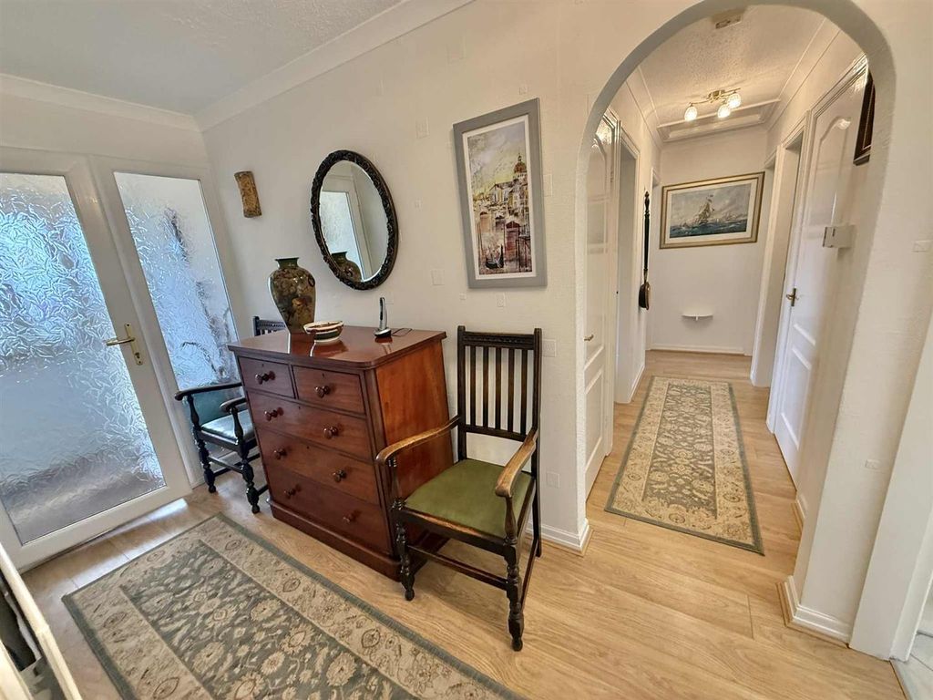 Property photo 3 of 14 Entrance.Jpg