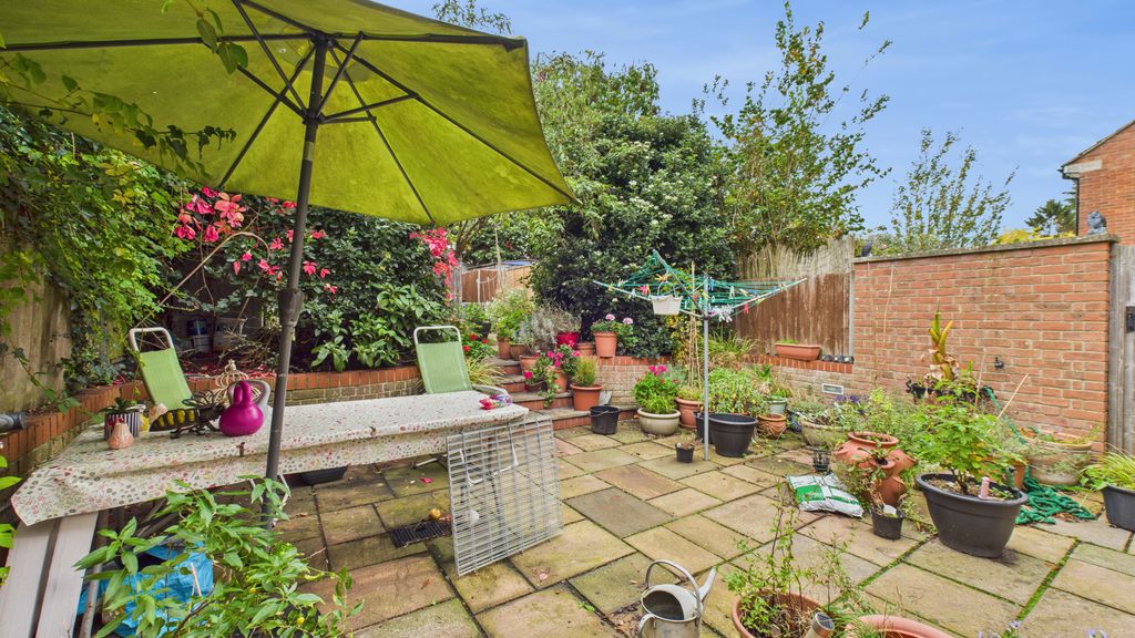 Property photo 3 of 11