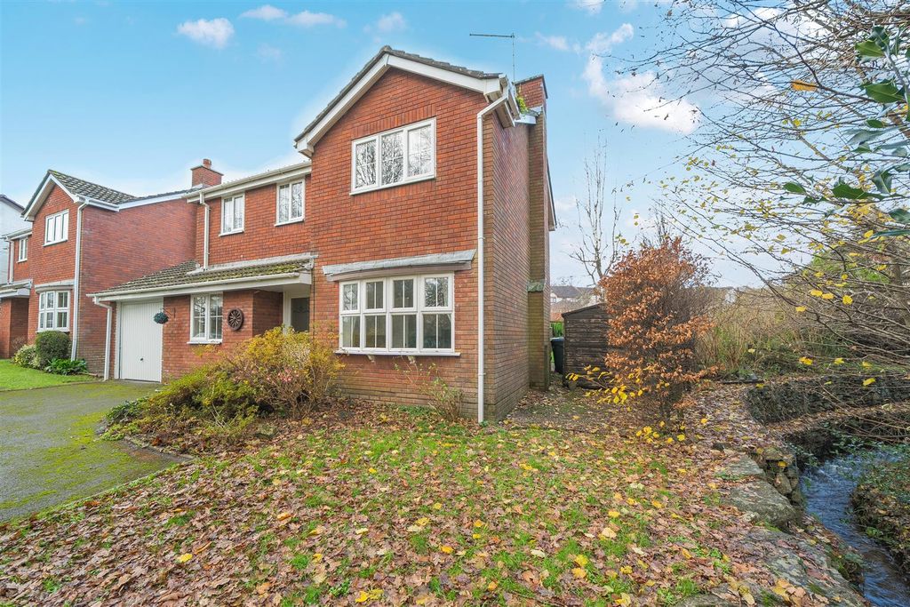 Property photo 2 of 20 Holtwood Front.Jpg