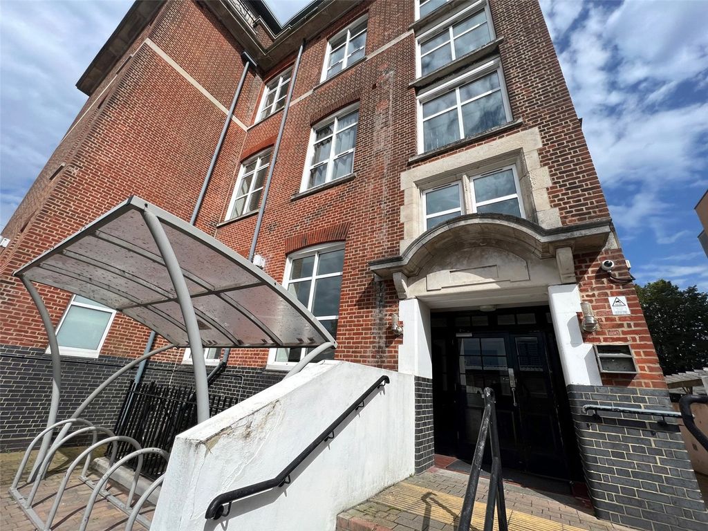 Property photo 1 of 14 Picture No. 01