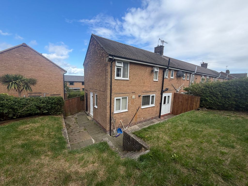 Property photo 1 of 12