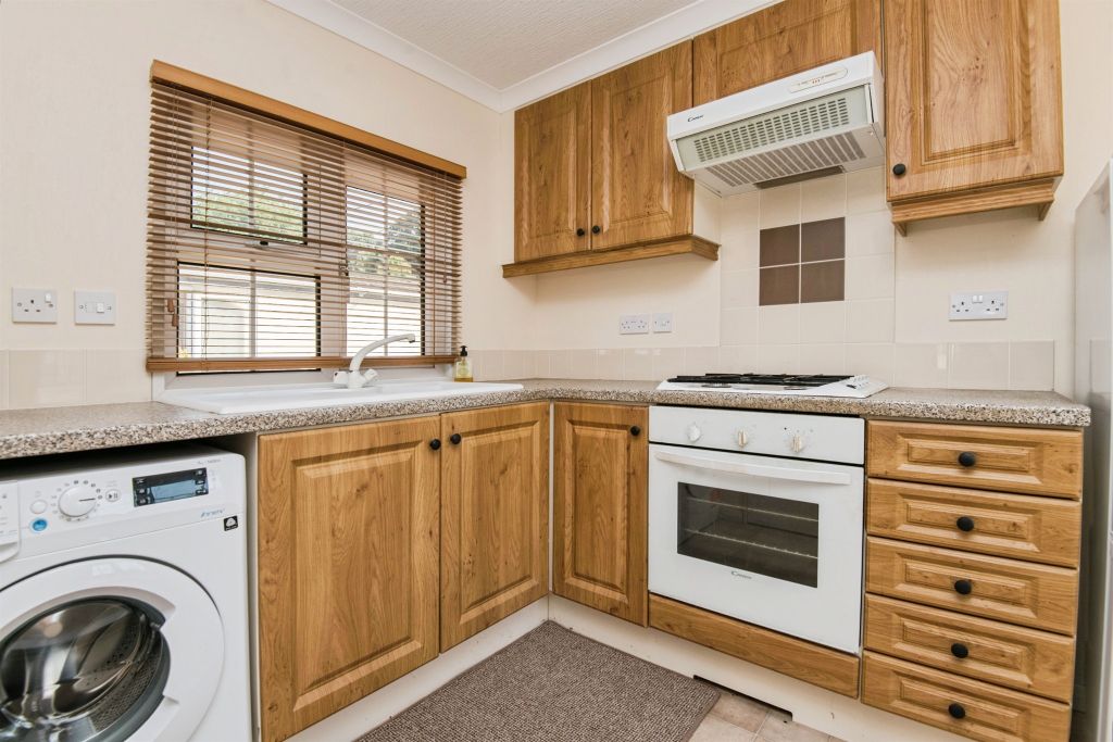 Property photo 2 of 12