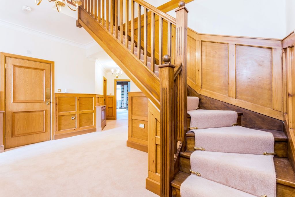 Property photo 3 of 13 Flat 5 Rowan Hous...