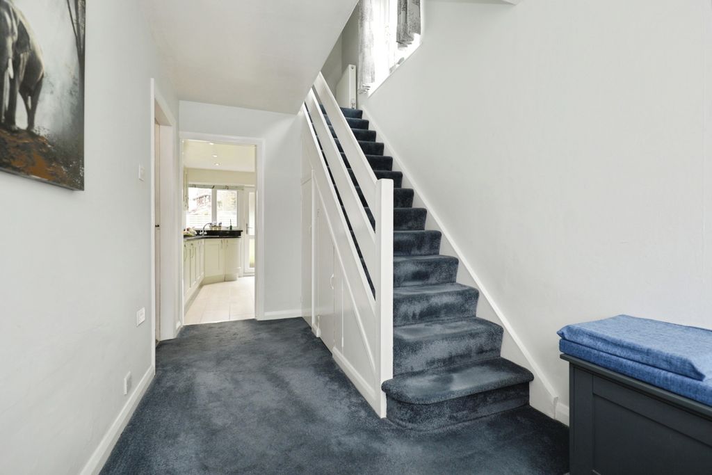 Property photo 3 of 25 Pbox-Img.Jpg