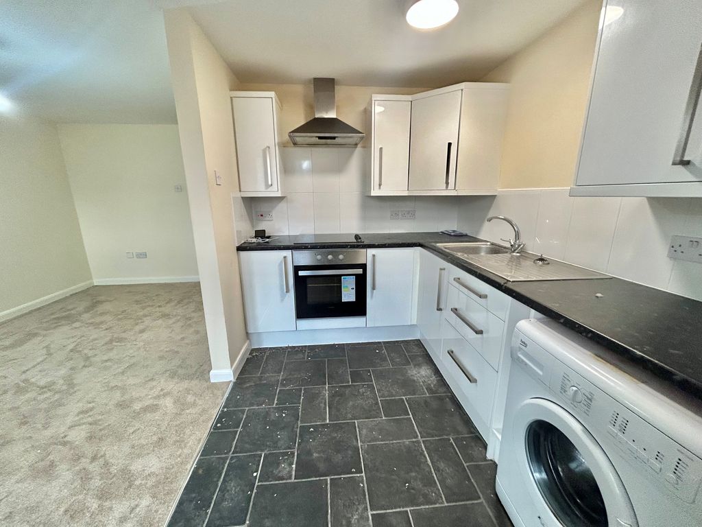 Property photo 2 of 11 Image