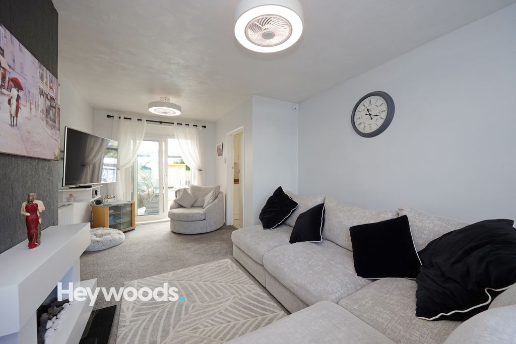 Property photo 3 of 39 0F1A3324