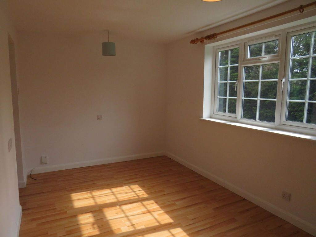 Property photo 2 of 6 Image