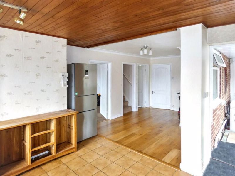 Property photo 3 of 11 Photo 3