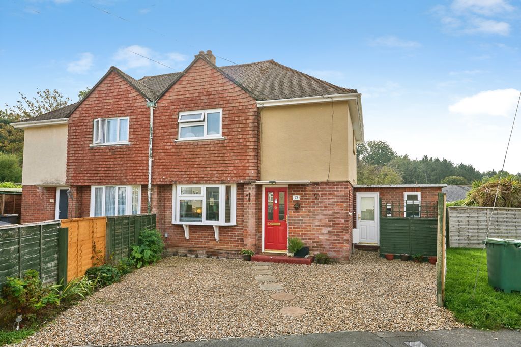 Property photo 1 of 28