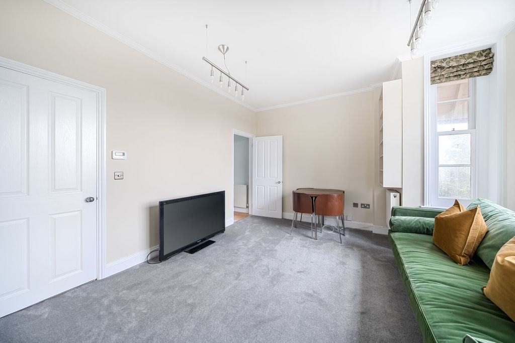 Property photo 2 of 15 1084302 (2)