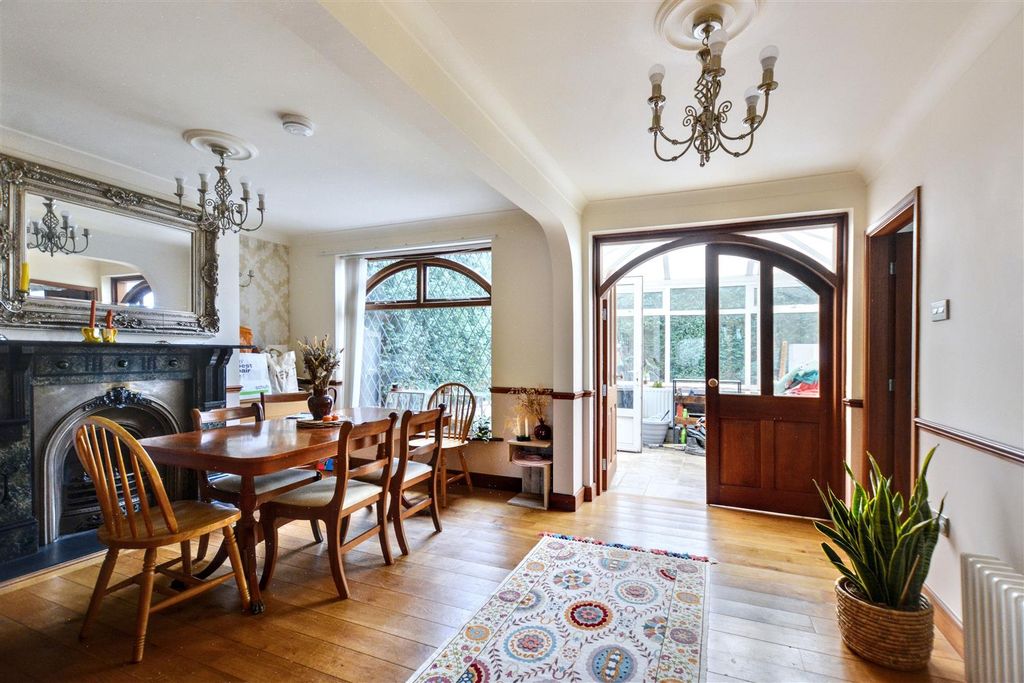 Property photo 2 of 16 Dining Area_3.Jpeg