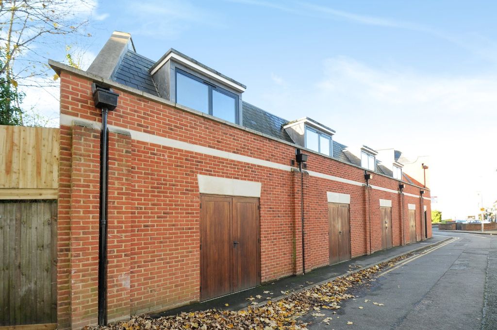 Property photo 1 of 8 Picture No. 18