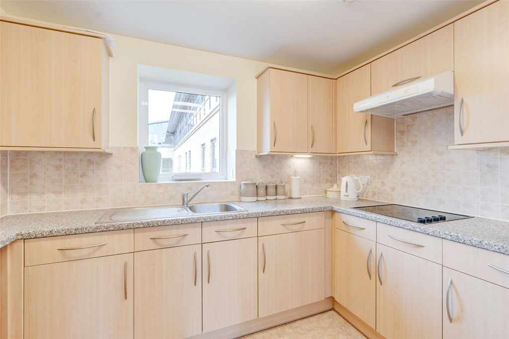 Property photo 3 of 15 Picture No. 07