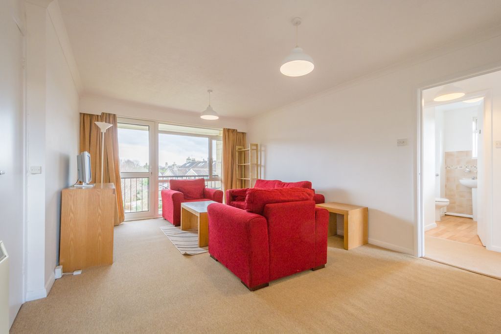 Property photo 2 of 17 12 Rochfort Aug 25 -7