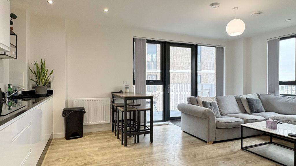 Property photo 1 of 20 Photo 2