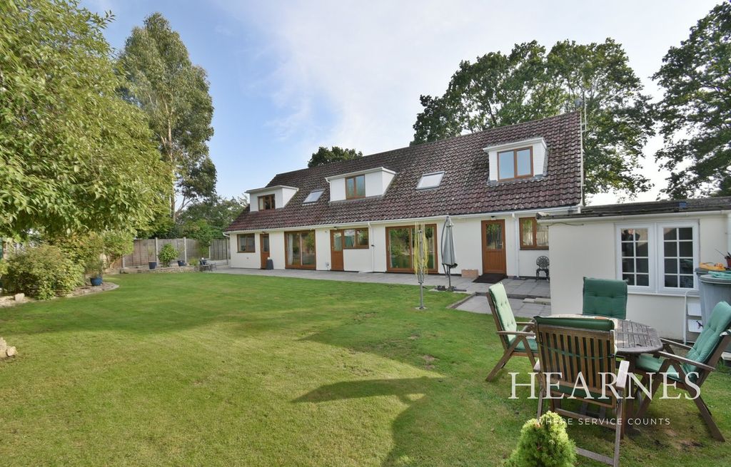 Property photo 1 of 27