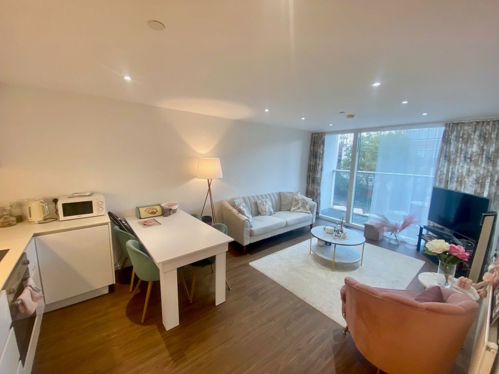 Property photo 3 of 8