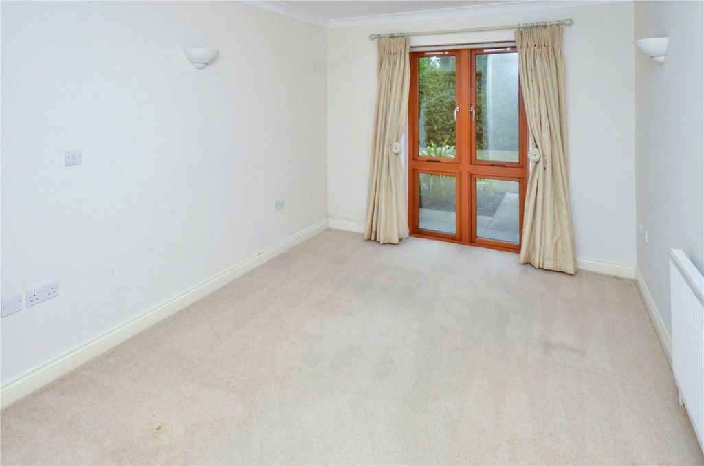 Additional image 10 of 2 bed flat for saleGolf Links Road, Ferndown, Dorset BH22