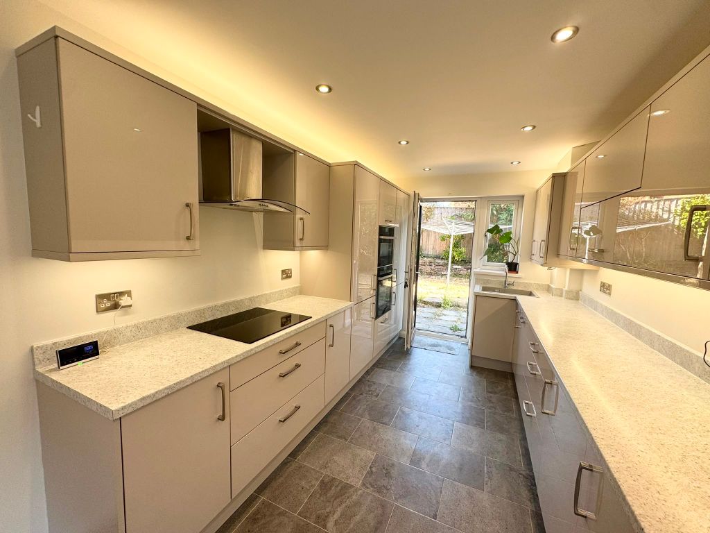 Property photo 1 of 13 Kitchen 