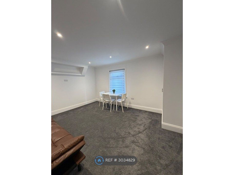 Property photo 1 of 35