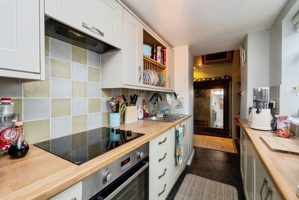 Property photo 2 of 17 Pbox-Img.Jpg