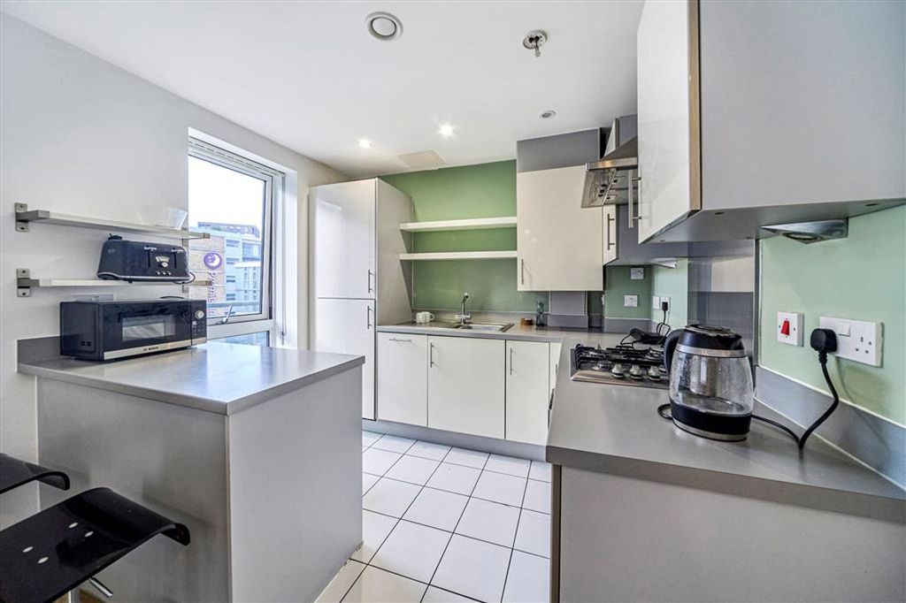 Property photo 3 of 6