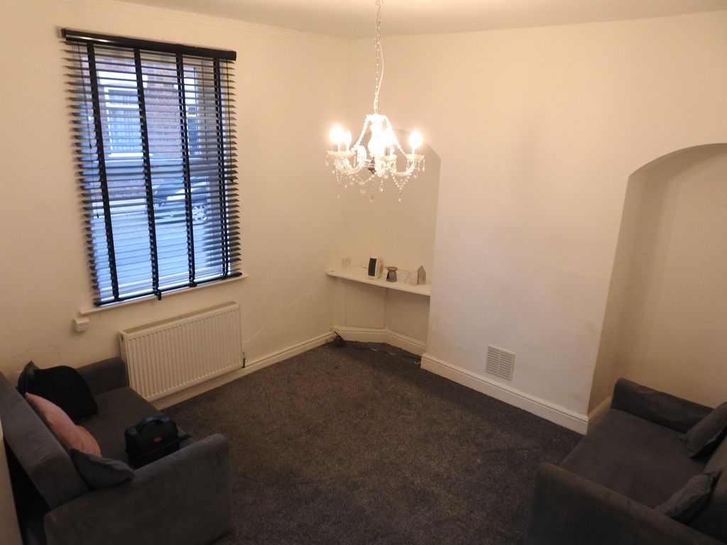 Property photo 3 of 7