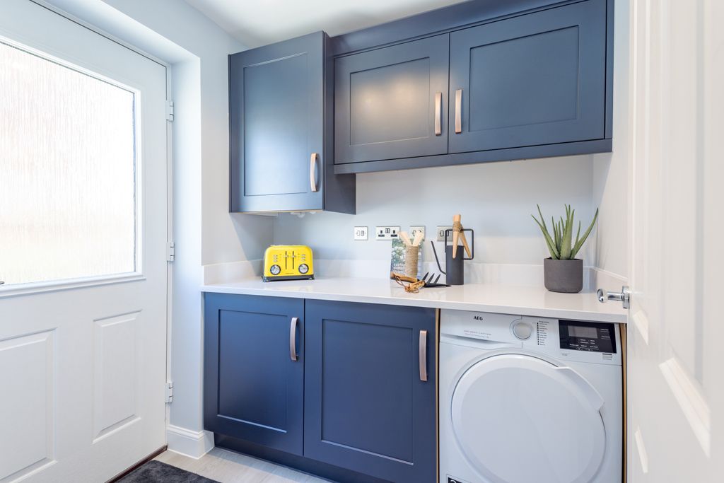 Property photo 3 of 9 Utility Room