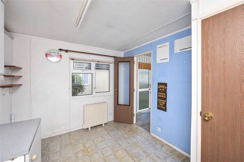Property photo 3 of 12 Picture No. 05