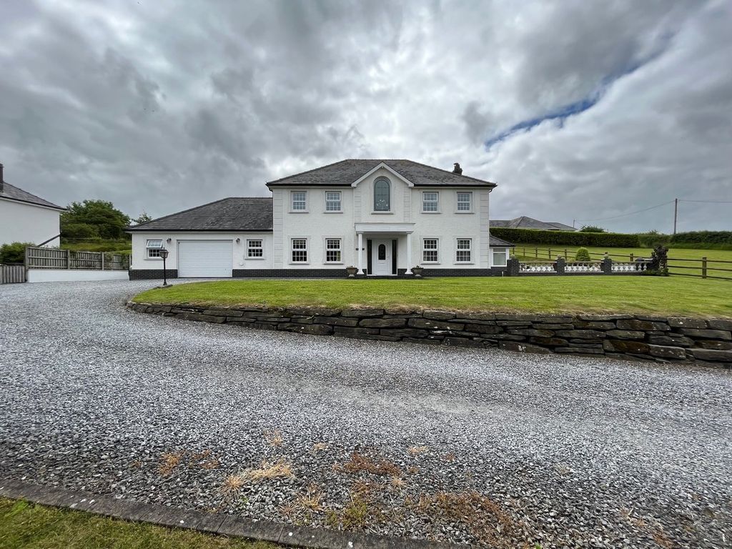 Property photo 1 of 76