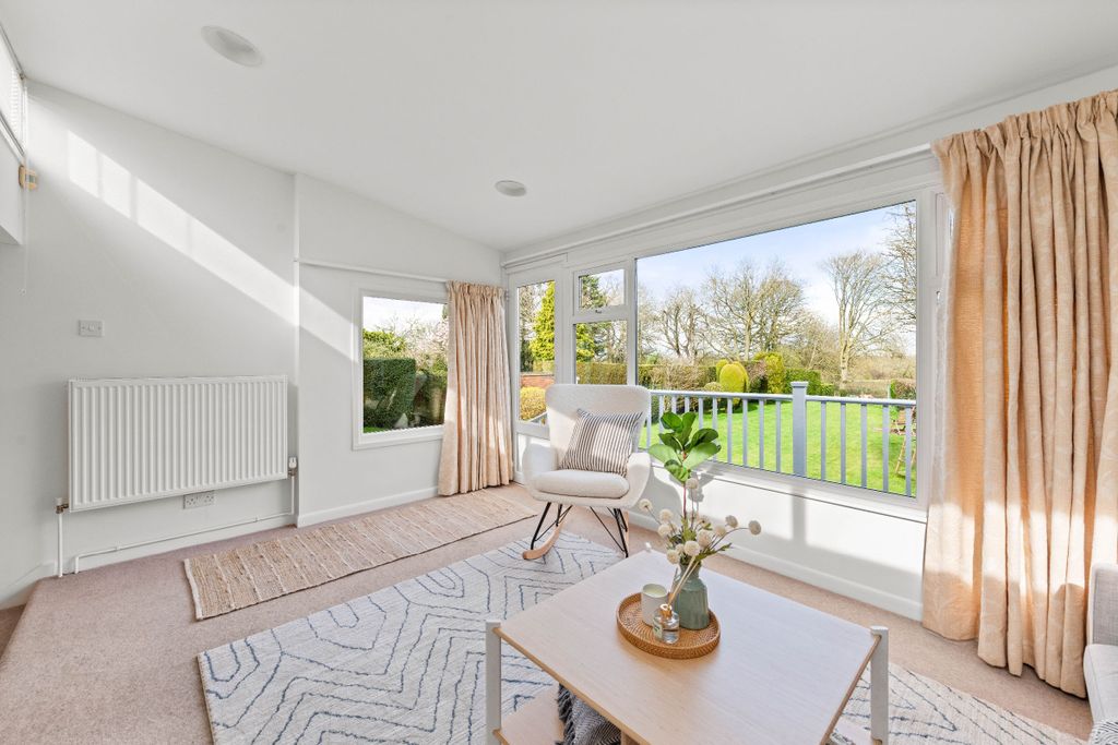 Property photo 2 of 25