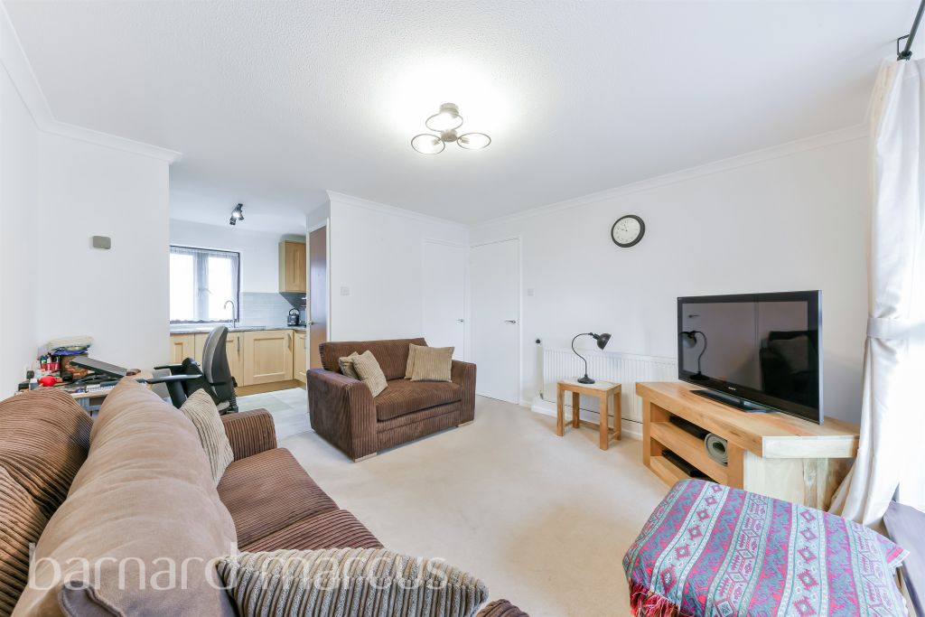 Property photo 3 of 8