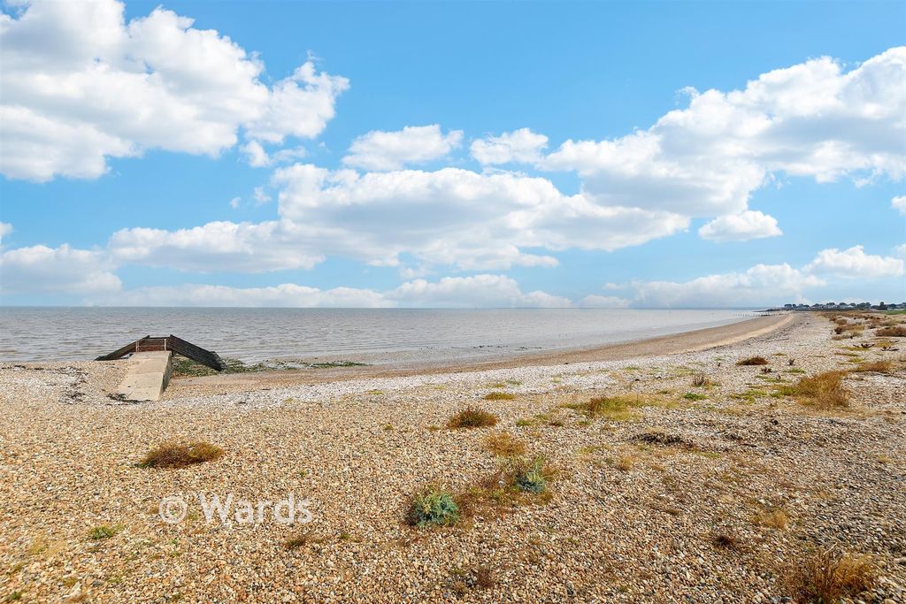 Property photo 3 of 7 Warden Bay Beach