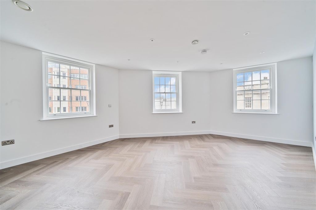 Property photo 2 of 15 1243918 (1).Jpg