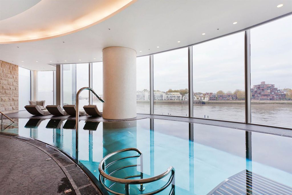 Property photo 2 of 18 Property Photo