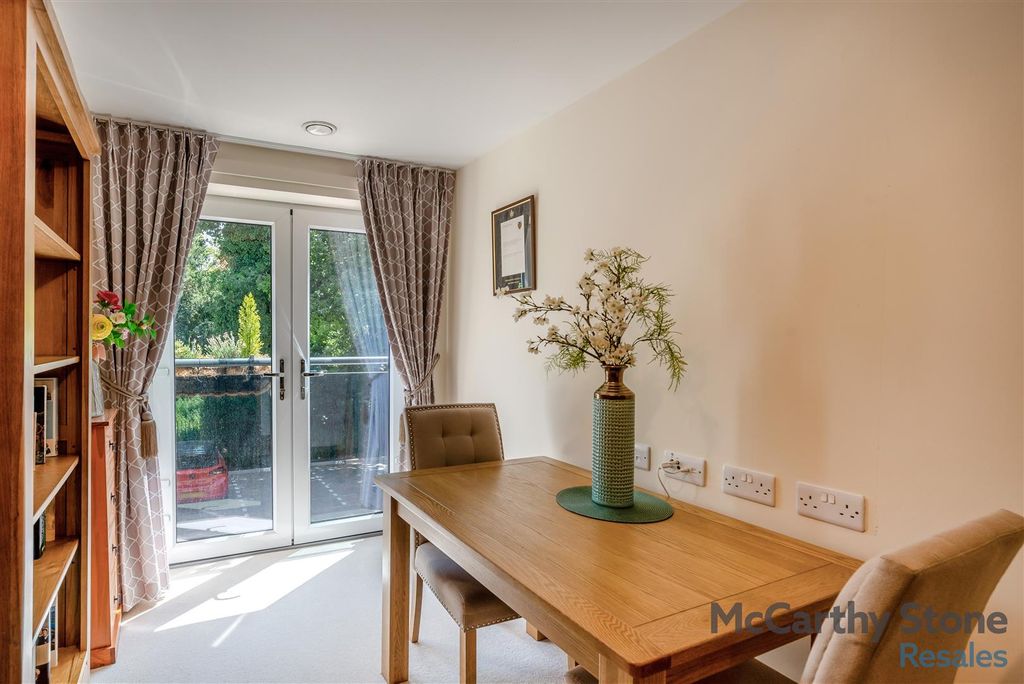 Property photo 3 of 20 8699386-Interior16.Jpg