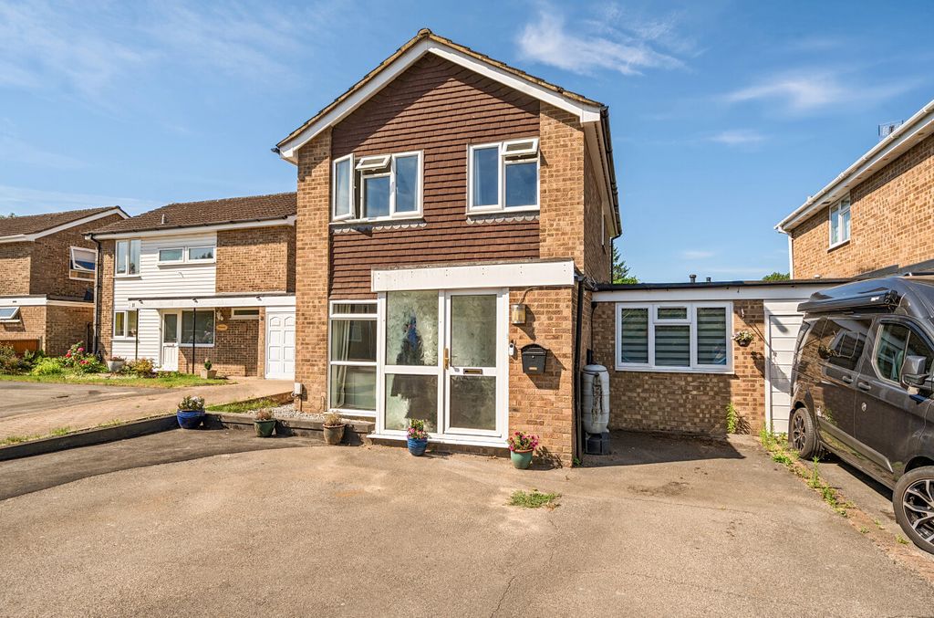 Property photo 1 of 23 1485289-26-6A4Ccb...