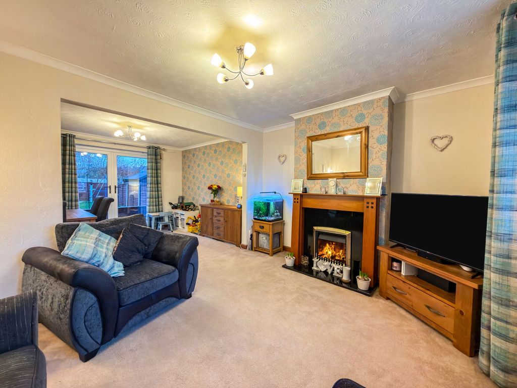 Property photo 3 of 25