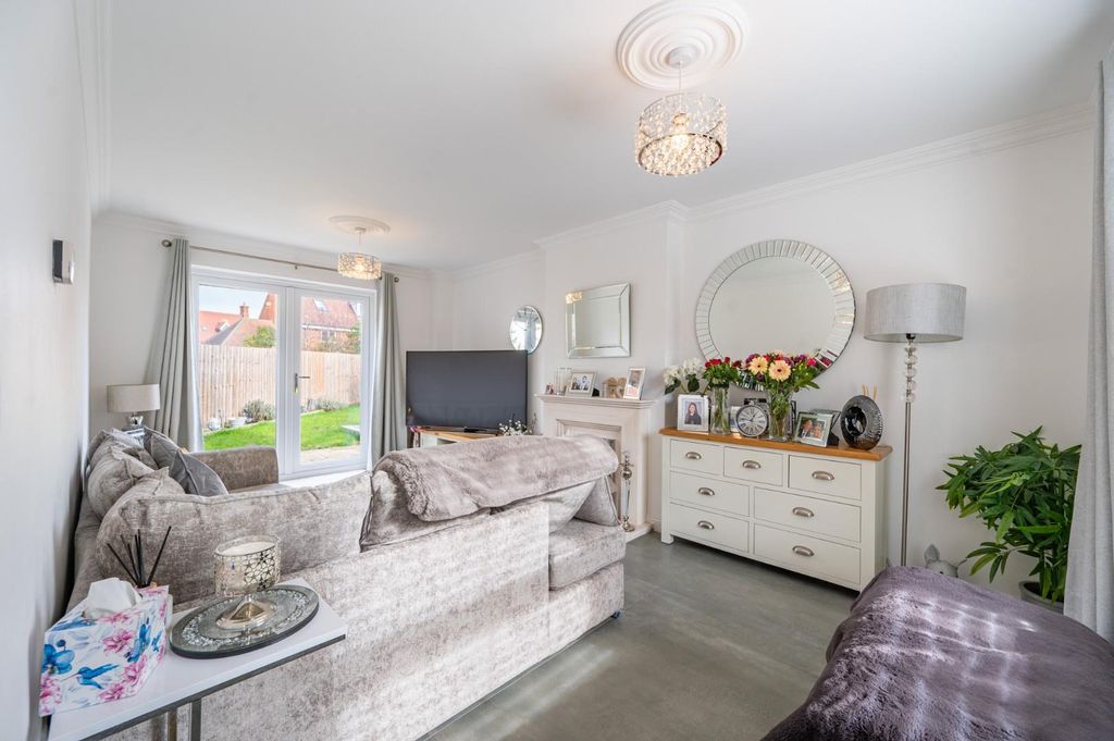 Property photo 2 of 17 Dsc_4055-Hdr.Jpg