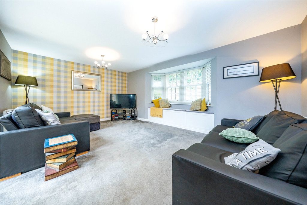Property photo 2 of 17 Picture No. 04