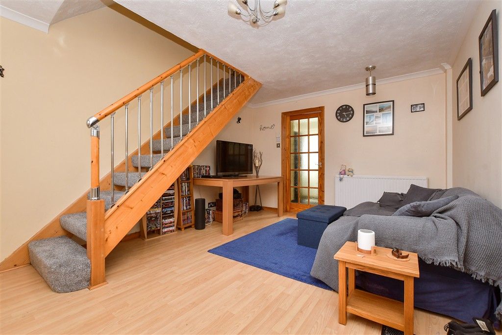 Property photo 3 of 14 Lounge