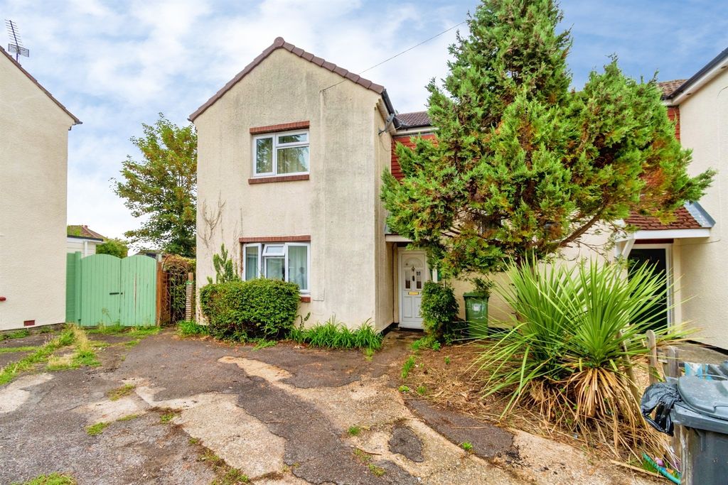 Property photo 1 of 16