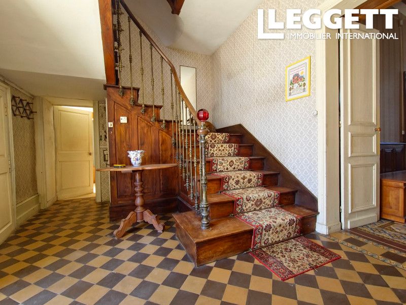 Property photo 3 of 10