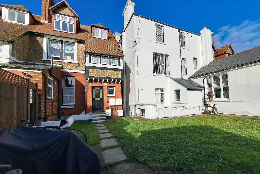 Property photo 3 of 11 Photo 3