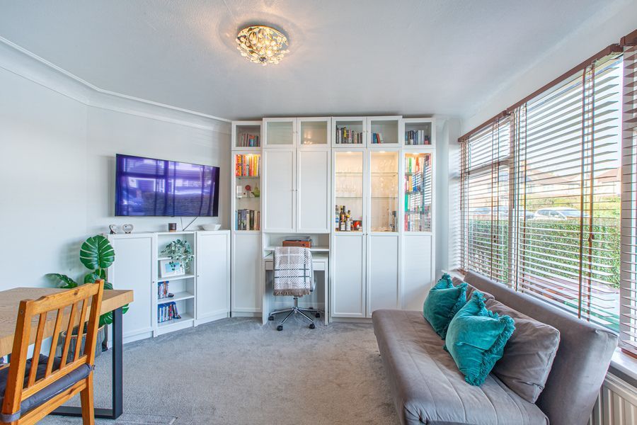 Property photo 2 of 16